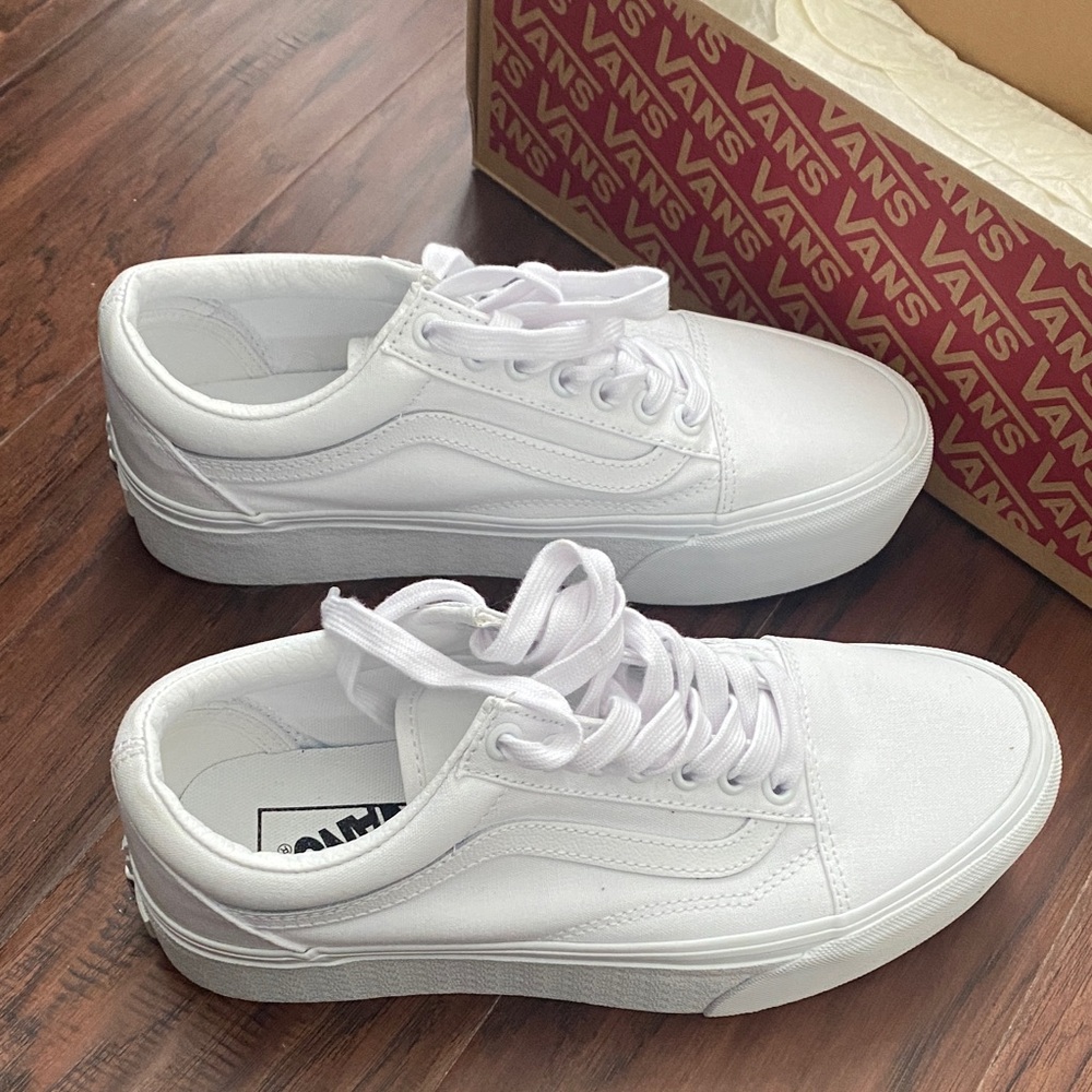 Vans All-White Low-Top Sneakers - Picture 2 of 11